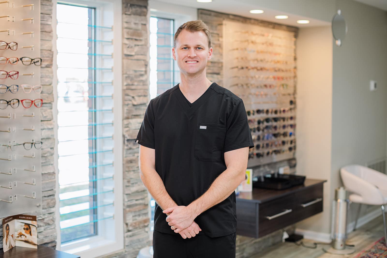 Lone Oak Family Eyecare | Dr. Levi Mansfield Lone Oak Family Eyecare | Dr. Levi Mansfield
